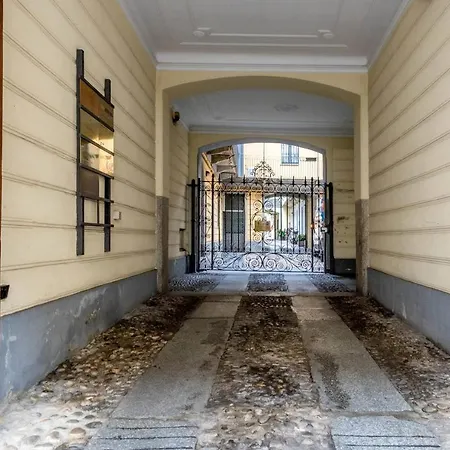 Апартаменты Hintown San Gottardo Милан